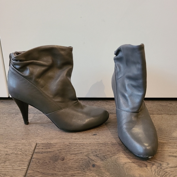 NINE West slouchy ankle boots - Picture 3 of 4